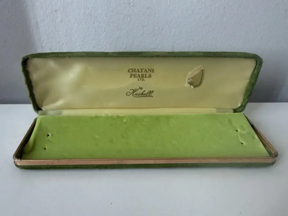Vintage Chatani Pearls Haskell Long Display Jewelry Box Green Velvet